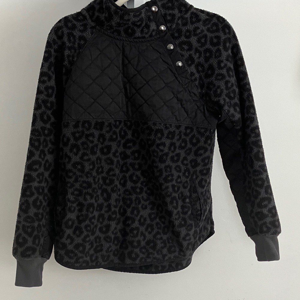 Abercrombie & Fitch Black Leopard Print Pullover with Quilted Detail